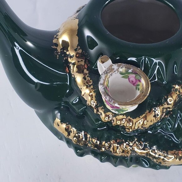 Royal Albert Old Country Roses Miniature Christmas Tree Teapot England Cardew - Picture 12 of 13